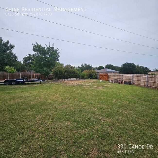 Building Photo - 330 Canoe Dr