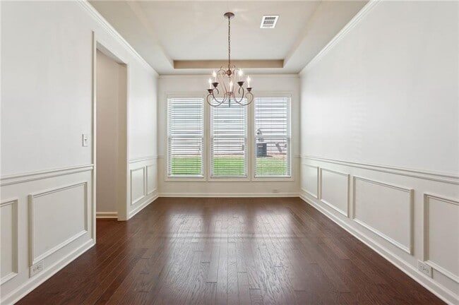 Building Photo - 655 Township Cir