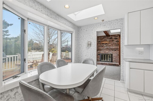 Building Photo - 20 Steuben Dr