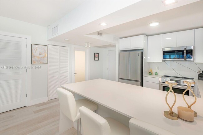 Building Photo - 2301 Collins Ave