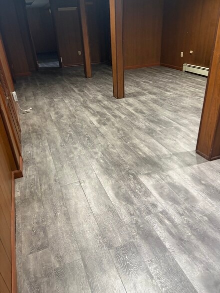 Building Photo - 253 Devon St