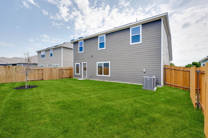 Building Photo - 1540 Harvester Dr