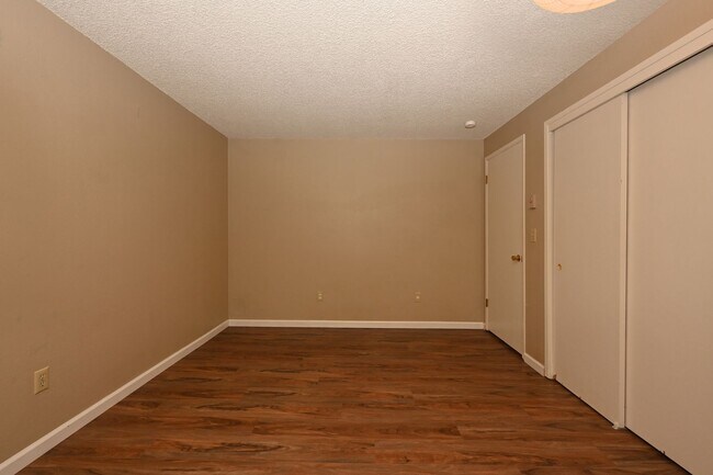 Building Photo - 3622 13th Ave W