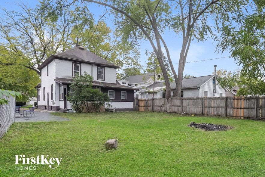 Building Photo - 125 S Fordham Ave