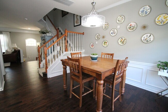Building Photo - Exclusively Offered by Muse Realty Rentals...