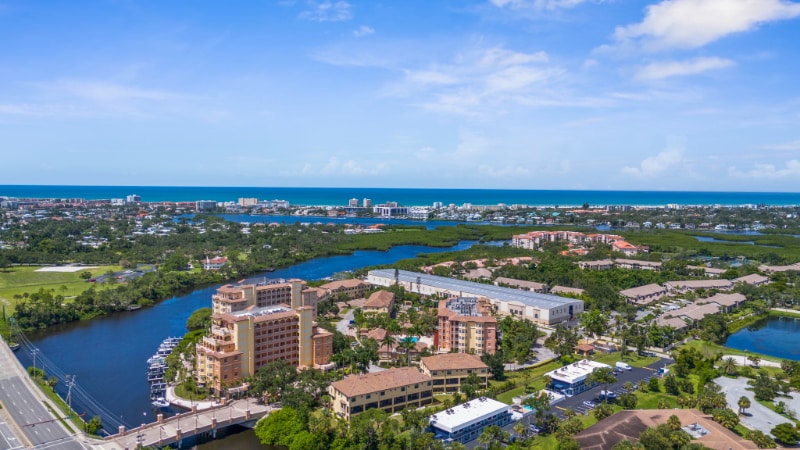 Building Photo - 1921 Monte Carlo Dr