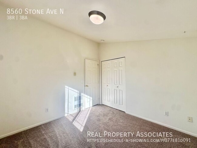 Building Photo - 8560 Stone Ave N
