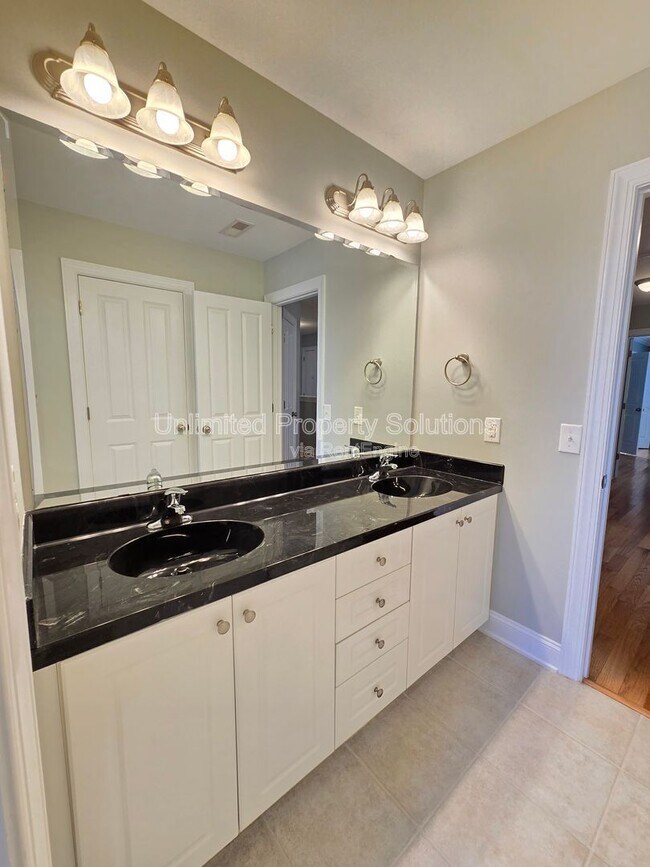 Building Photo - 4838 Whitner Dr