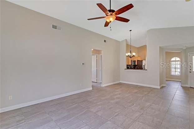 Building Photo - 7819 Turkey Oak Ln