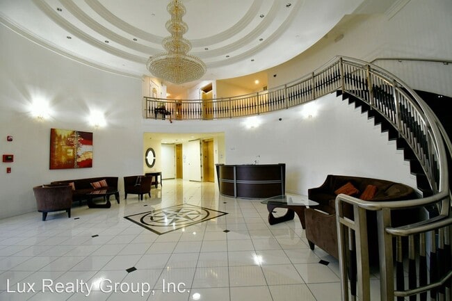 Building Photo - 2 br, 2 bath House - 151 El Camino Real # 113