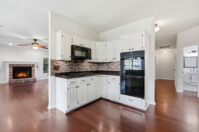 Building Photo - 116 Baywind Dr