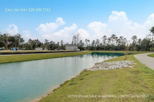 Building Photo - 12281 Sinclair Dr