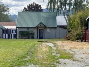 Building Photo - Charming 1-Bedroom Home – All Utilities Included!