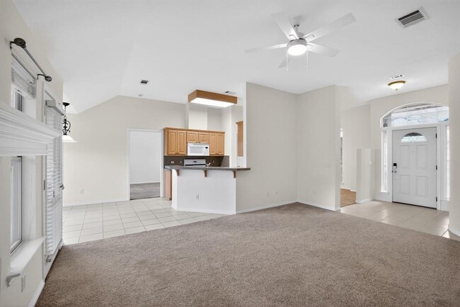 Building Photo - 3001 Parker Dr