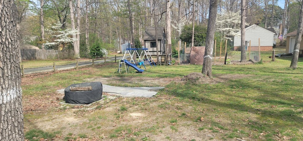 Building Photo - 2921 Mistwood Forest Dr