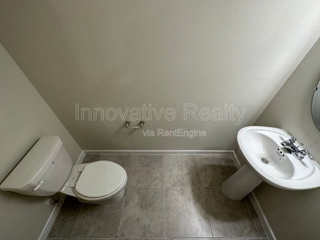 Building Photo - 2887 Clever Ln