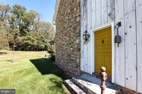 Building Photo - 375 Pineville Rd