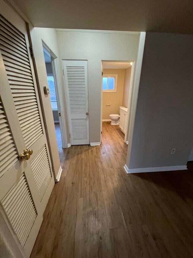 Building Photo - 2904 Elizabeth Ave