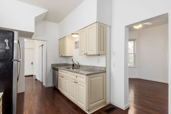Building Photo - Perfect home in the heart of a great commu...