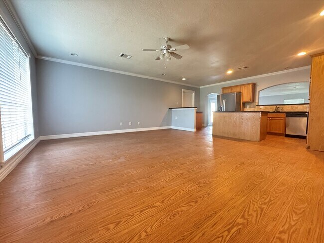 Building Photo - 7218 Yucca Dr