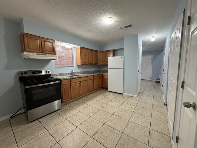 Building Photo - 8311 Livingston Ave