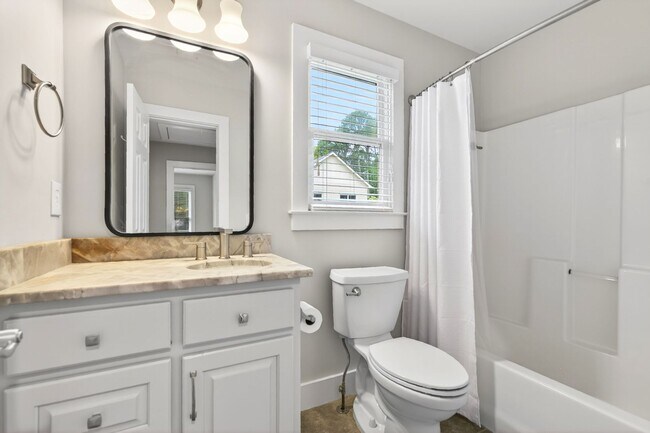 Building Photo - Decatur's Hidden Gem: Renovated 3BR Retreat with Expansive Backyard, Fruit Trees & Unbeatable Loc...