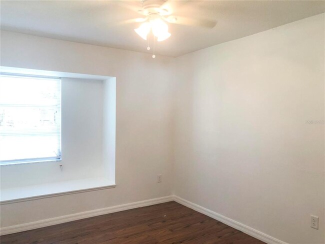 Building Photo - 8153 Boca Grande Ave