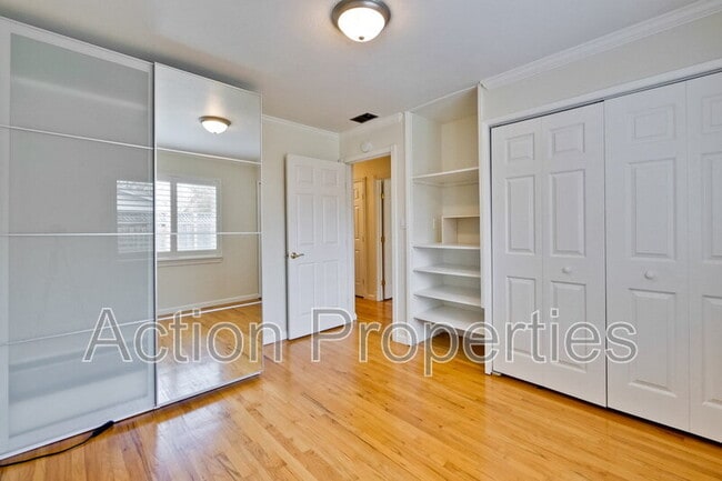 Building Photo - 1630 Alison Ave