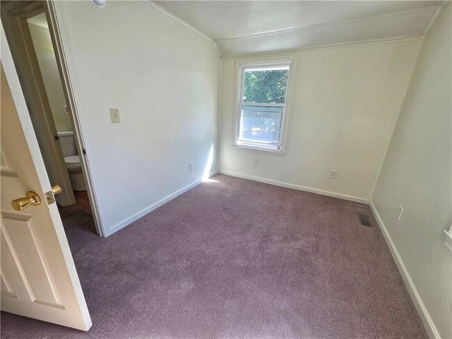 Building Photo - 235 B Allen St