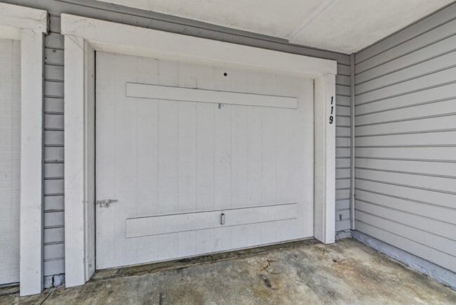 Building Photo - 119 Mangano Cir