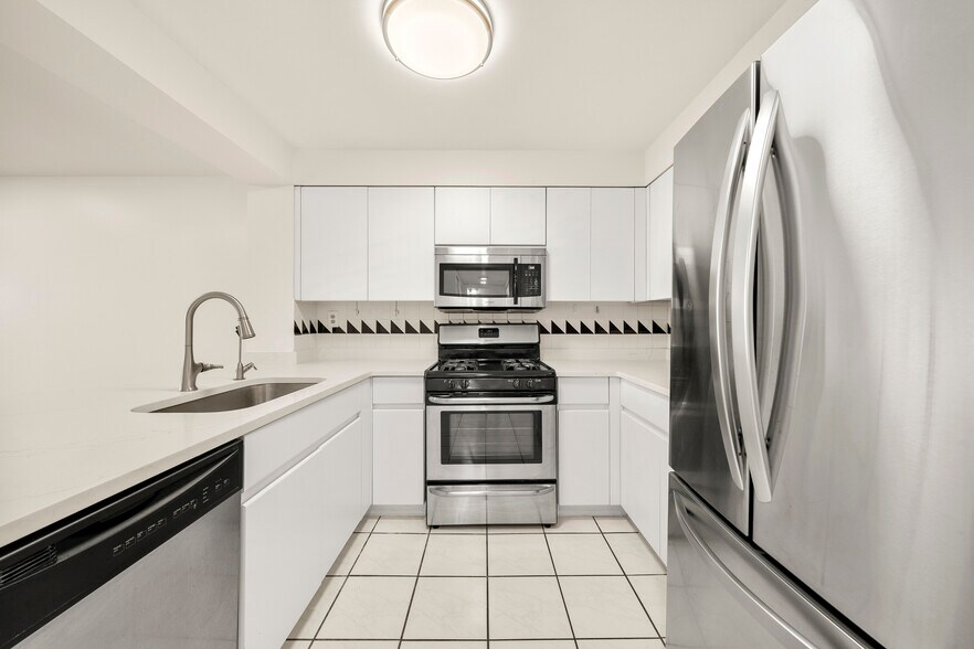 Building Photo - 303 Williams Ct