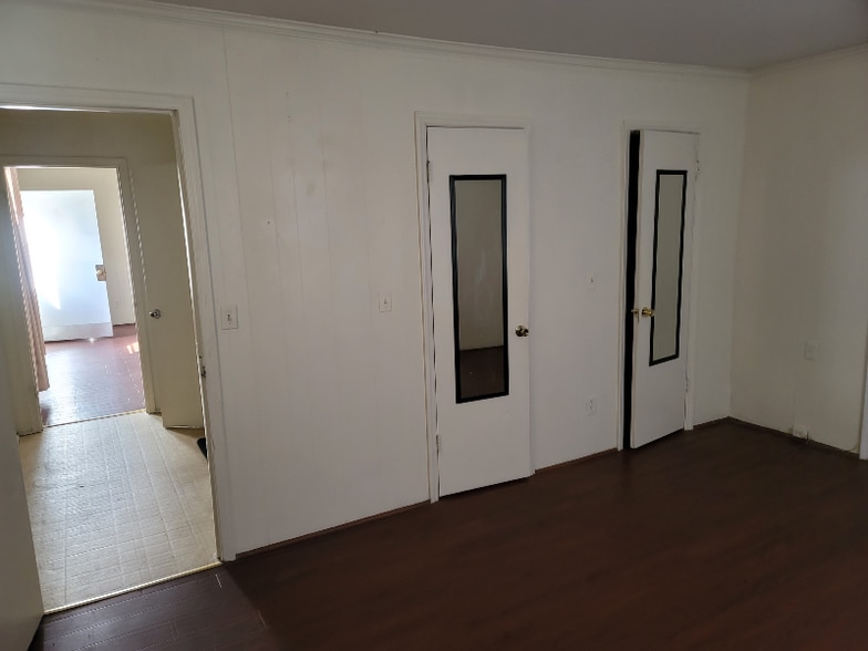 Building Photo - 420a Crout Rd