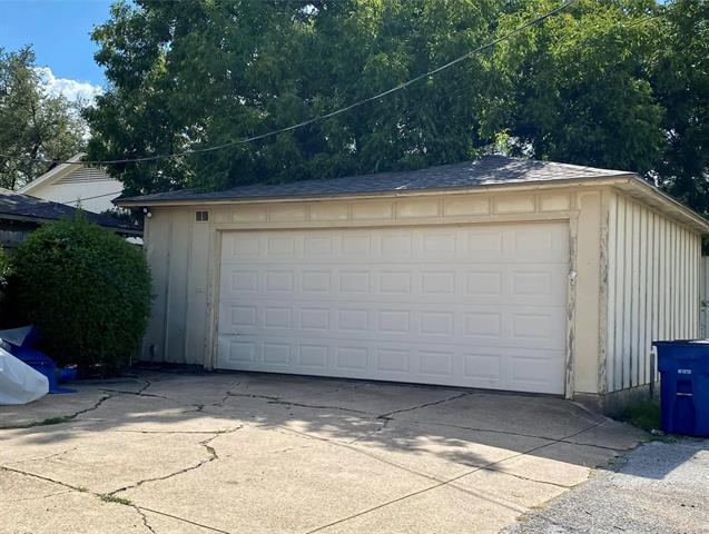 Building Photo - 7621 Dentcrest Dr