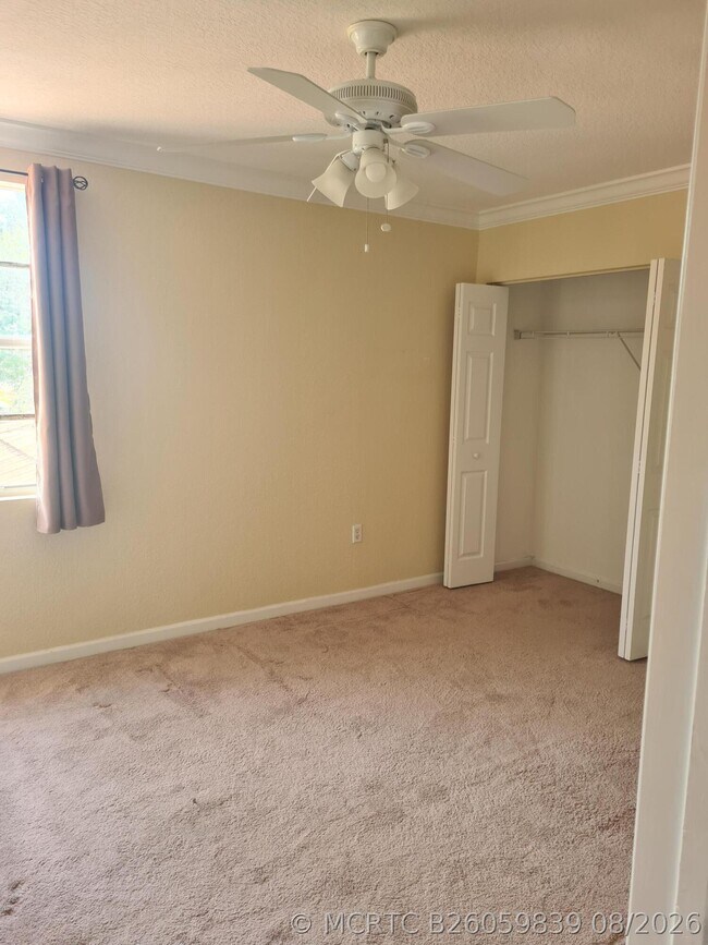 Building Photo - 1445 E Bexley Park Dr