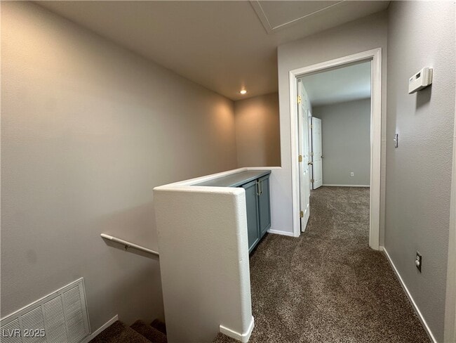 Building Photo - 2637 Heathrow St