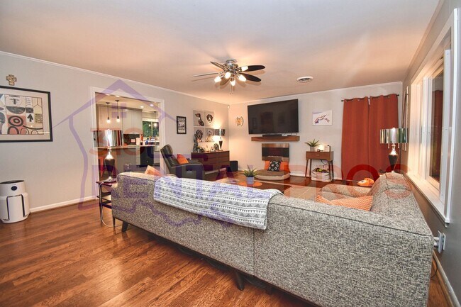 Building Photo - 4 Bed, 3 Bath Home in Ruston