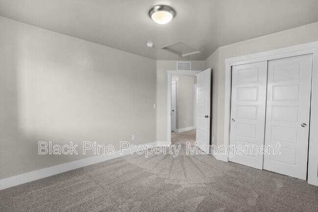 Building Photo - 1764 W Heavy Timber Dr
