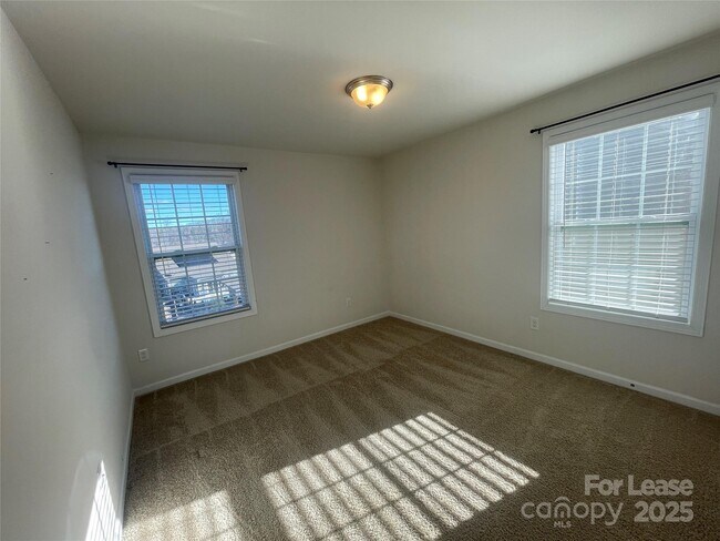 Building Photo - 3025 Burnello Ct