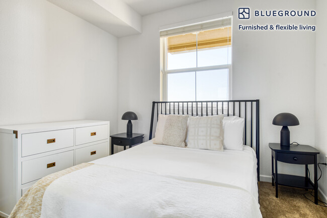 Building Photo - 765 Montague Expy