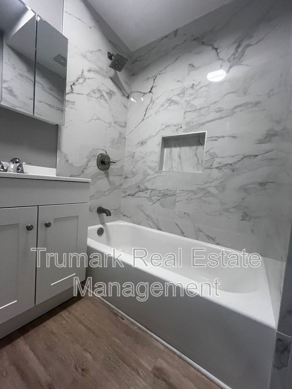 Building Photo - 1349 Elizabeth St