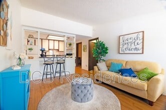 Building Photo - 11432 Mussel Dr