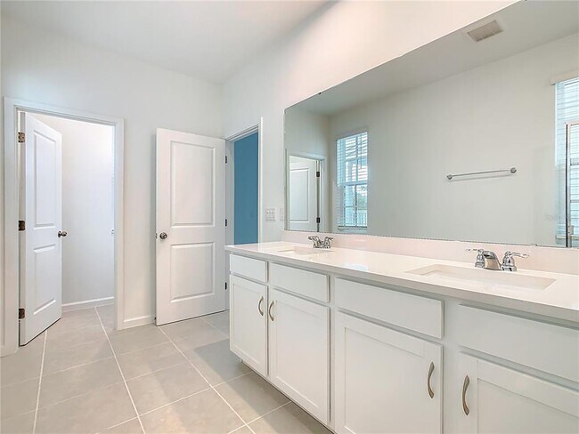 Building Photo - 2402 Celebration Blvd