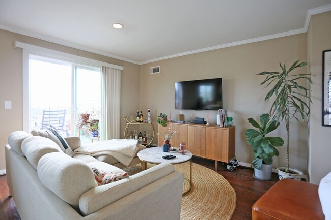 Building Photo - 7221 Geary Blvd