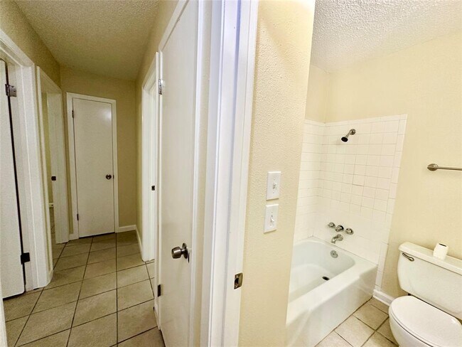 Building Photo - 5206 Regency Cove