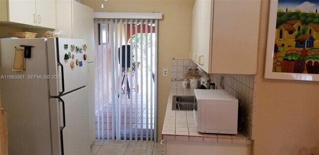 Building Photo - 2787 SW 34th Ct