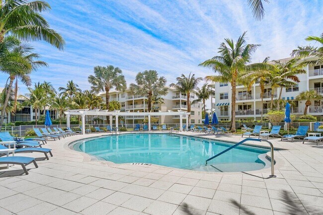 Building Photo - 342 Bay Colony Dr N