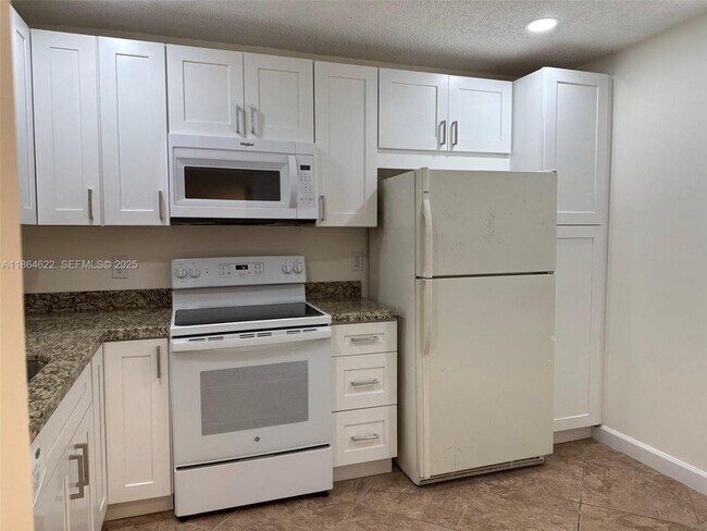 Building Photo - 3150 NW 42nd Ave