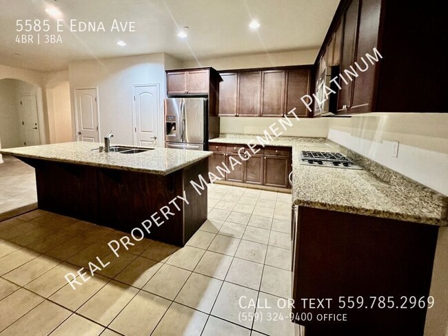 Building Photo - $2,350 Church & Clovis Ave. - 4 Bedroom ho...