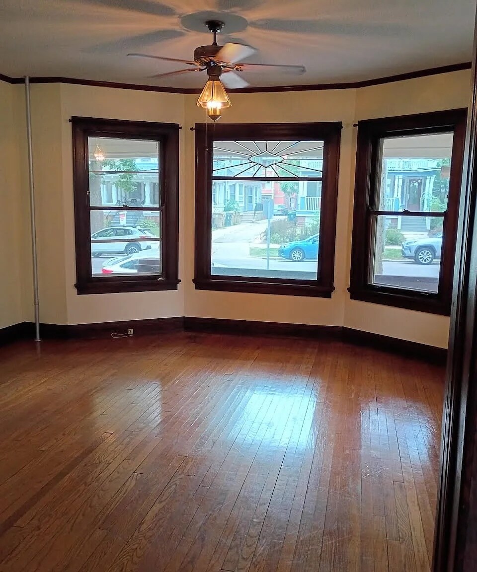 Building Photo - 937 Spaight St