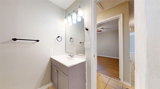 Building Photo - 5127 Girnigoe Dr